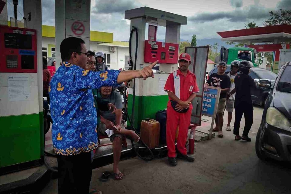 Bupati Rum Pagau Sidak SPBU Tilamuta